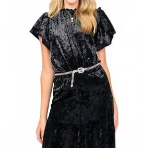 NEW IVY JANE solid velvet flounce top in black